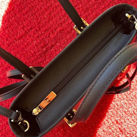 Michael Kors Jet Set Travel XS Carryall Tote Top Zip Tote Black - Picture 4 of 16